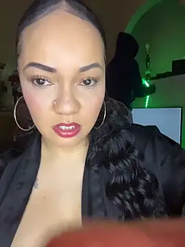 DestineeJayde online show from 10.27.25