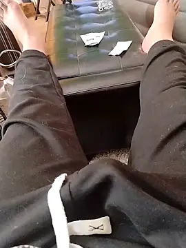 Snapshot of fukurbutt chatting on 02.14.25 fukurbutt online show from 02.14.25