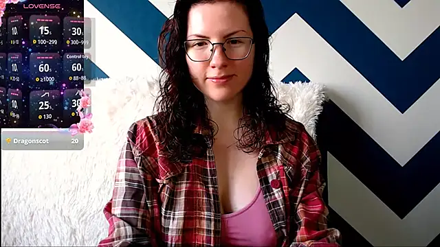 Snapshot of vaders_daughter chatting on 04.29.26 vaders daughter online show from 04.29.26