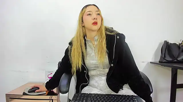 Barbie girl 69 online show from 11.12.25