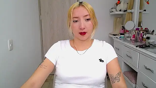 Snapshot of Barbie_girl_69 chatting on 03.09.26 Barbie girl 69 online show from 03.09.26