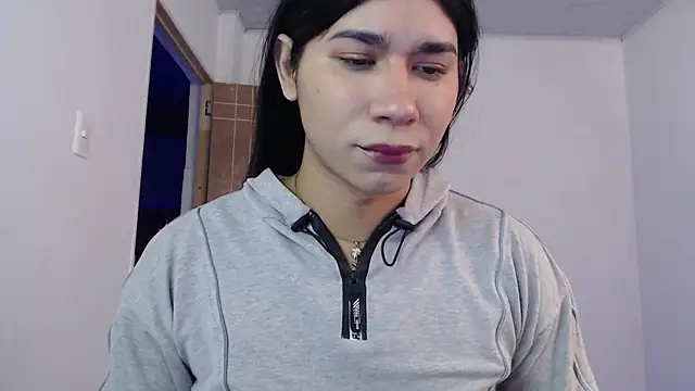 Snapshot of Moon_Foxxy chatting on 06.21.26 Moon Foxxy online show from 06.21.26