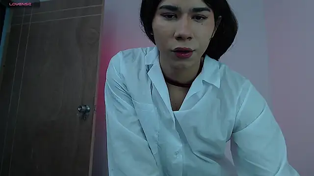 Snapshot of Moon_Foxxy chatting on 07.23.26 Moon Foxxy online show from 07.23.26