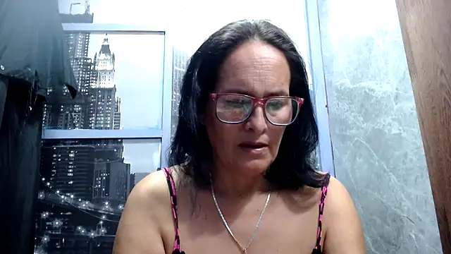 Snapshot of Nastylatinaxxx chatting on 04.19.26 Nastylatinaxxx online show from 04.19.26