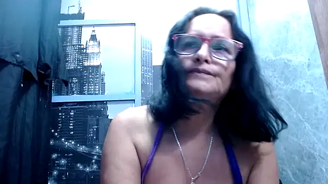Snapshot of Nastylatinaxxx chatting on 04.21.26 Nastylatinaxxx online show from 04.21.26