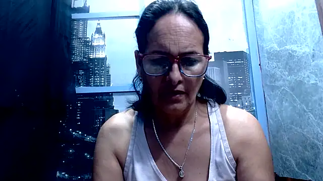 Snapshot of Nastylatinaxxx chatting on 05.21.26 Nastylatinaxxx online show from 05.21.26