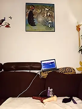 The-Peach-Flexer online show from 02.11.26