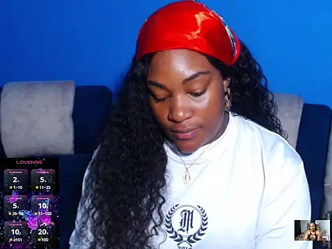 Snapshot of the_pearl199 chatting on 02.09.26 the pearl199 online show from 02.09.26