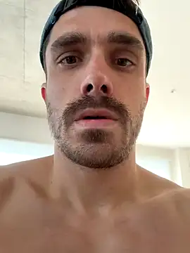 mightgogay online show from 09.19.25