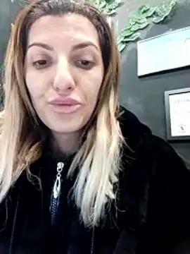 RileyLanna online show from 12.23.25