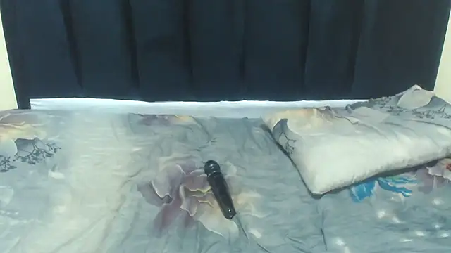 EBONY WILD ASS online show from 10.31.25