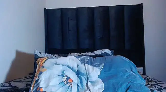 BERNINIBLUSHX89 online show from 03.22.25