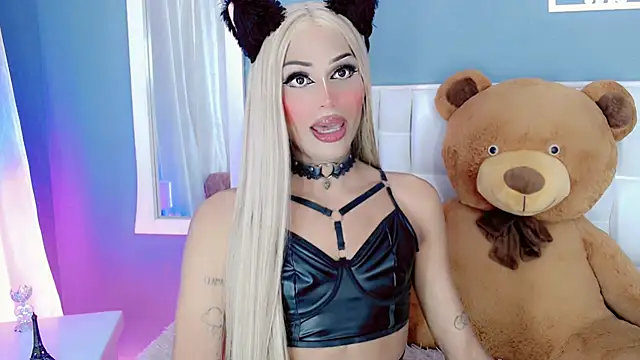 Snapshot of amal_baddell chatting on 02.02.25 amal baddell online show from 02.02.25