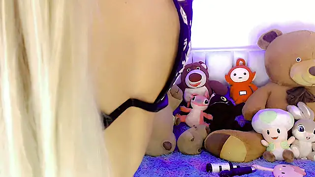 Snapshot of amal_baddell chatting on 03.03.25 amal baddell online show from 03.03.25