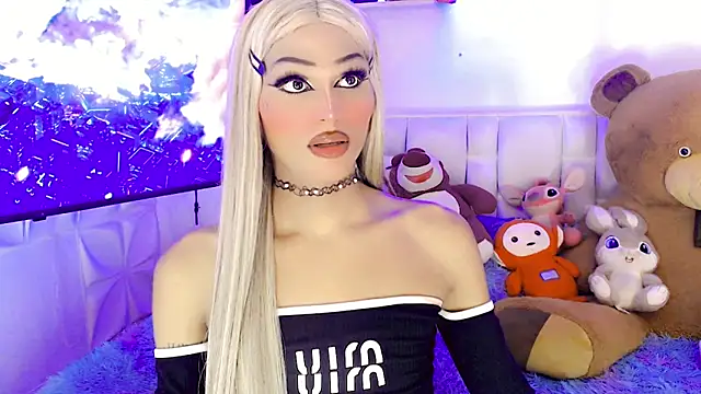 Snapshot of amal_baddell chatting on 03.05.25 amal baddell online show from 03.05.25