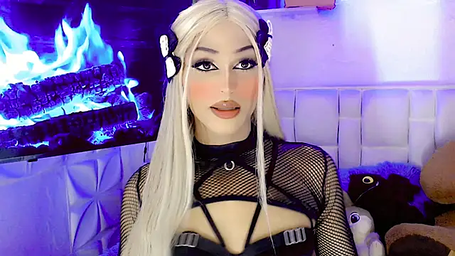 Snapshot of amal_baddell chatting on 03.16.25 amal baddell online show from 03.16.25