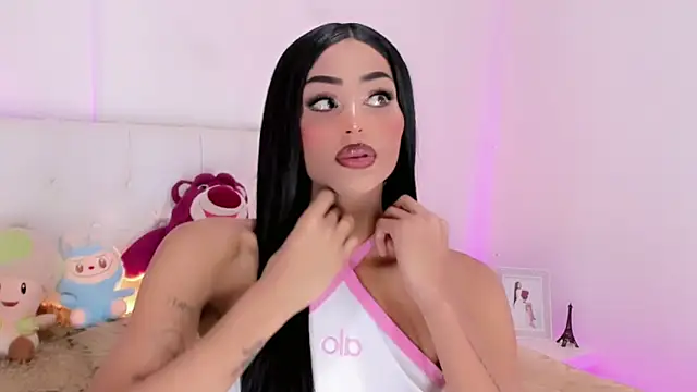 Snapshot of amal_baddell chatting on 11.03.25 amal baddell online show from 11.03.25