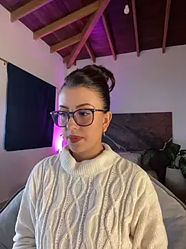 EmaSaenz online show from 02.05.25