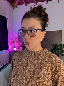 EmaSaenz online show from 02.17.25