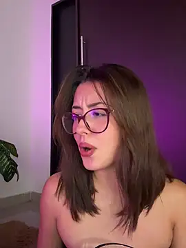 EmaSaenz online show from 02.28.25