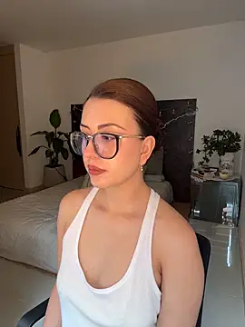 EmaSaenz online show from 02.20.26