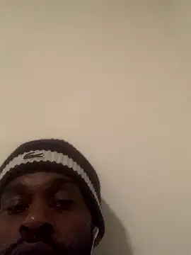 Snapshot of patrickfc_ chatting on 11.18.25 patrickfc online show from 11.18.25