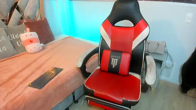 Kendall Sophy online show from 12.16.24