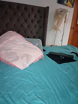 manuela star online show from 09.23.25