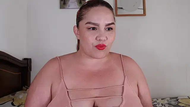 Snapshot of antoniamoreno82 chatting on 04.20.26 antoniamoreno82 online show from 04.20.26