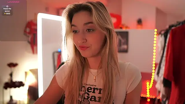 Alexis   Texas online show from 02.28.25