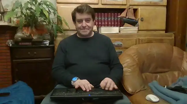 Snapshot of sympatrique chatting on 12.09.24 sympatrique online show from 12.09.24