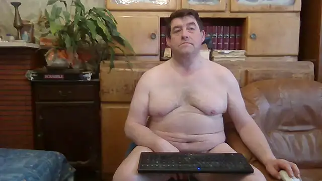 Snapshot of sympatrique chatting on 02.15.25 sympatrique online show from 02.15.25