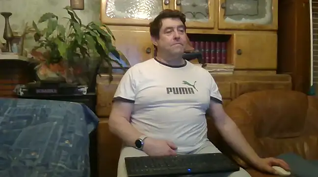 Snapshot of sympatrique chatting on 03.02.25 sympatrique online show from 03.02.25