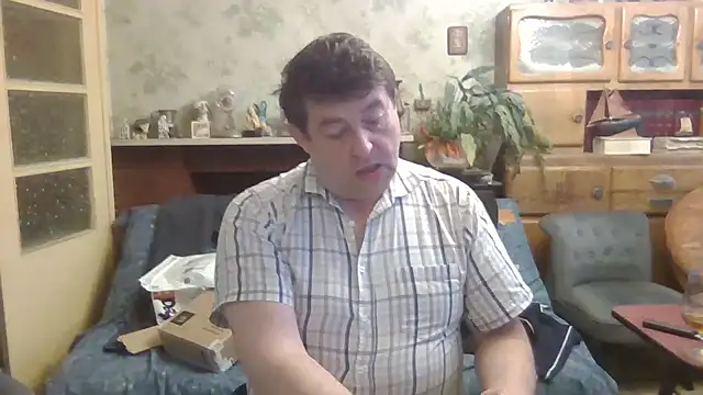 Snapshot of sympatrique chatting on 09.15.25 sympatrique online show from 09.15.25