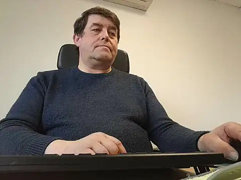 Snapshot of sympatrique chatting on 10.15.25 sympatrique online show from 10.15.25