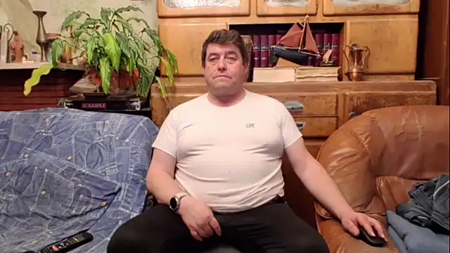 Snapshot of sympatrique chatting on 01.18.26 sympatrique online show from 01.18.26