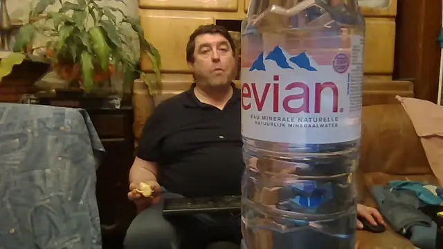 Snapshot of sympatrique chatting on 02.01.26 sympatrique online show from 02.01.26