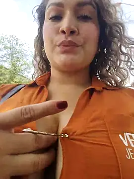 Sara smiiith211 online show from 04.06.26