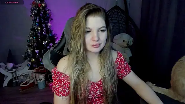 Snapshot of lily_williamss chatting on 12.21.24 lily williamss online show from 12.21.24