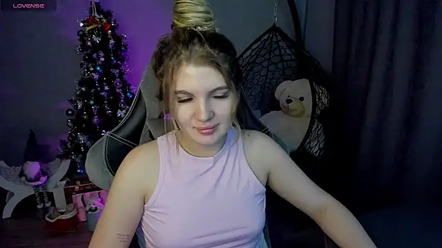 Snapshot of lily_williamss chatting on 01.12.25 lily williamss online show from 01.12.25