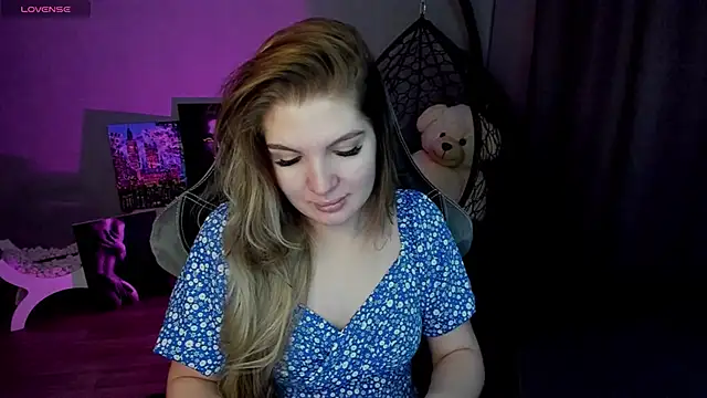 Snapshot of lily_williamss chatting on 01.21.25 lily williamss online show from 01.21.25