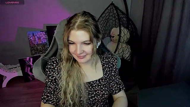 Snapshot of lily_williamss chatting on 01.25.25 lily williamss online show from 01.25.25
