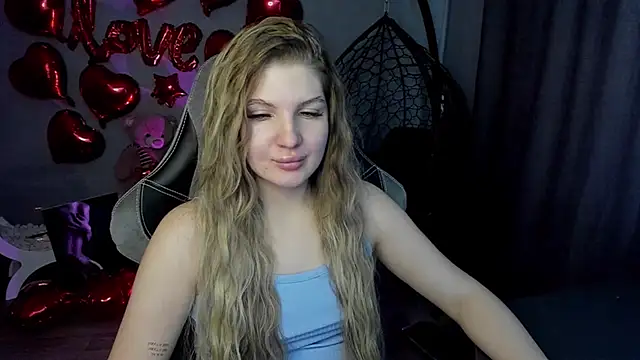 Snapshot of lily_williamss chatting on 02.21.25 lily williamss online show from 02.21.25