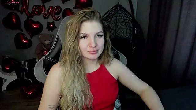 Snapshot of lily_williamss chatting on 02.25.25 lily williamss online show from 02.25.25