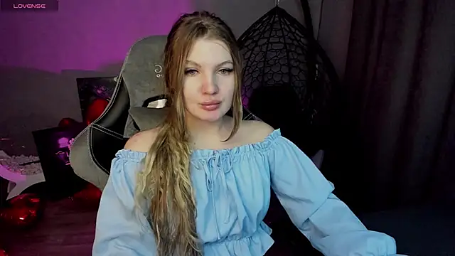 Snapshot of lily_williamss chatting on 03.06.25 lily williamss online show from 03.06.25