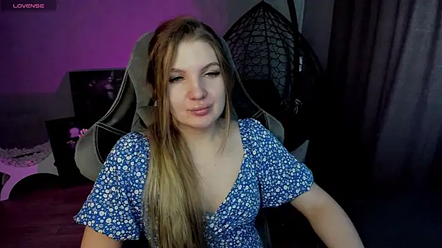 Snapshot of lily_williamss chatting on 03.15.25 lily williamss online show from 03.15.25