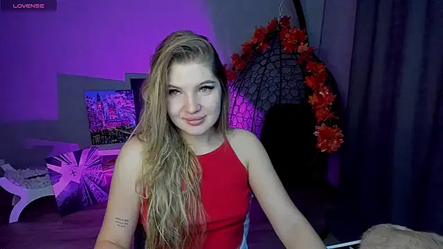 Snapshot of lily_williamss chatting on 09.13.25 lily williamss online show from 09.13.25