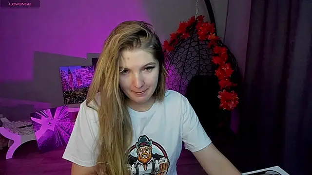 Snapshot of lily_williamss chatting on 09.21.25 lily williamss online show from 09.21.25
