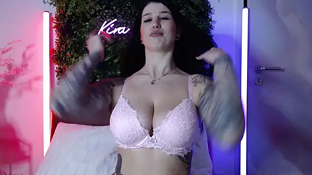 KiraKane1 online show from 01.17.25