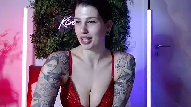 KiraKane1 online show from 02.13.25